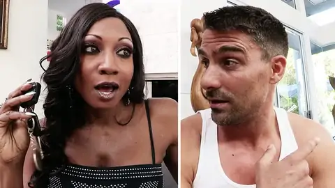 Minet Musclé Doigte Une Femme Noire Dans Le Salon
